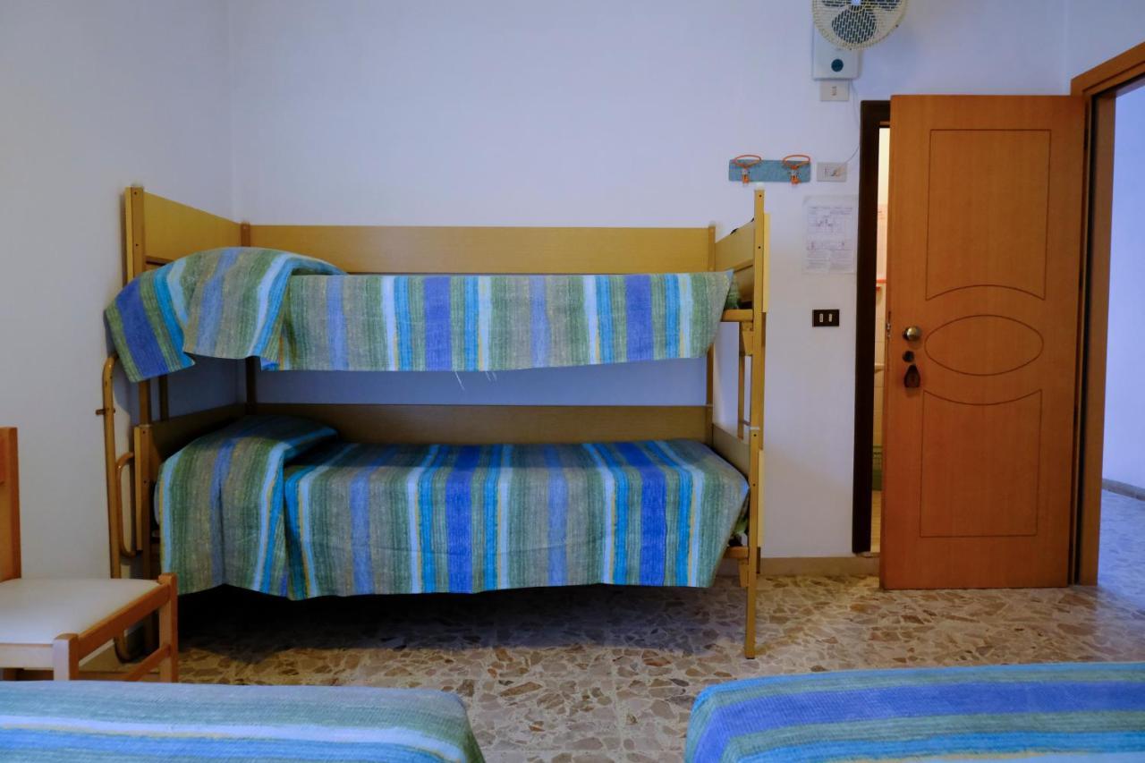 Hotel Chiara Rimini Exterior foto